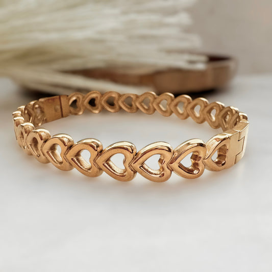 Tefi Heart Bangle