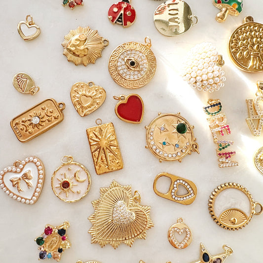 CHARM BAR