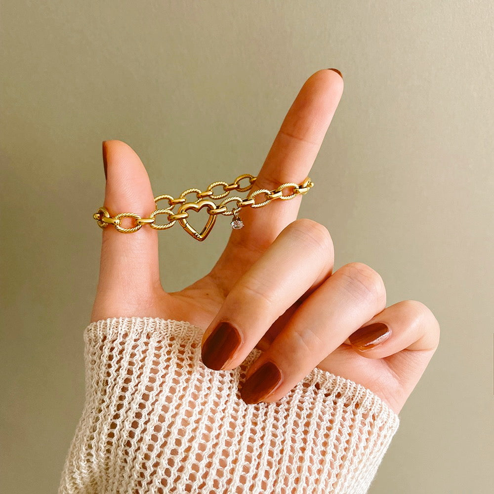 Chain of love
